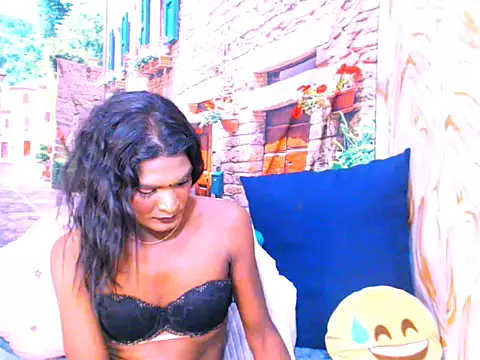 spicybarbie: απευθείας συνομιλία ΧΧΧ