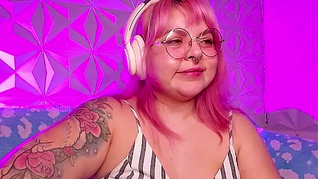 Satyn_doll – Naživo XXX chat