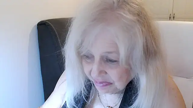 SusiLifeXXX webkamerás műsora