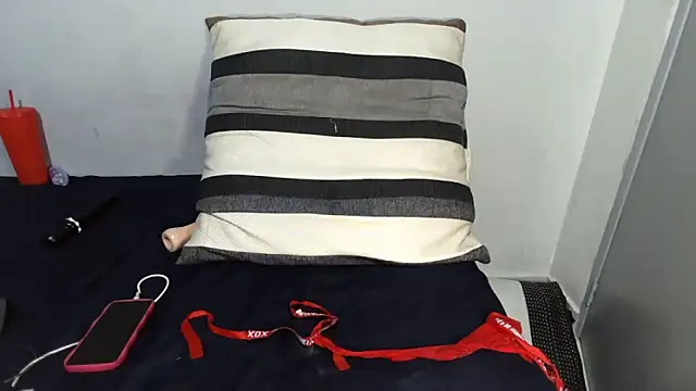 Dickcraverb30: онлайн-секс-чат