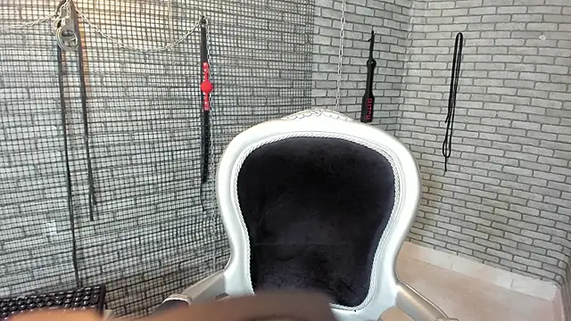 Онлайн чат XXX Briana_24