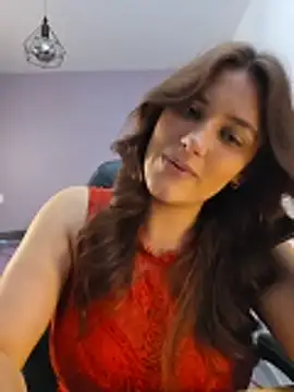 Chatroom XXX en direct de MiaRides19