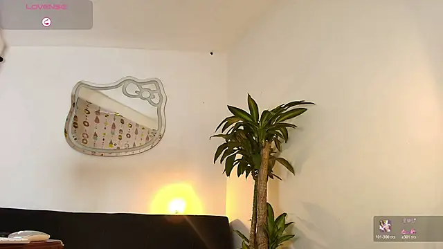 Chatroom XXX en direct de lucianaglow_