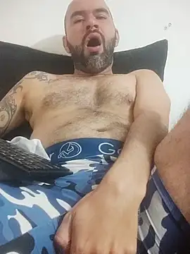 hairyandbigmann লাইভ XXX চ্যাট