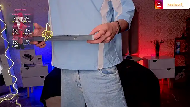 عرض كام kaelwolf_tay