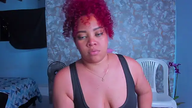 AngelaCoffee élő XXX-chatje