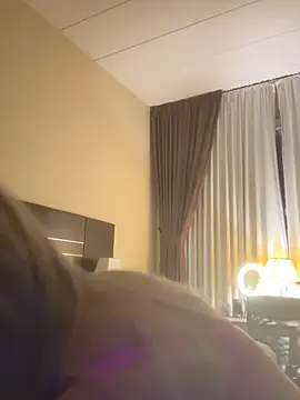 Lenaxox: απευθείας συνομιλία ΧΧΧ