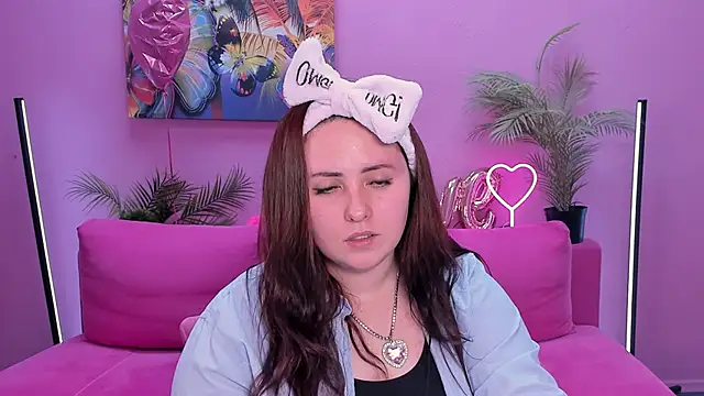 Hennessy_bunny's Live XXX Chat