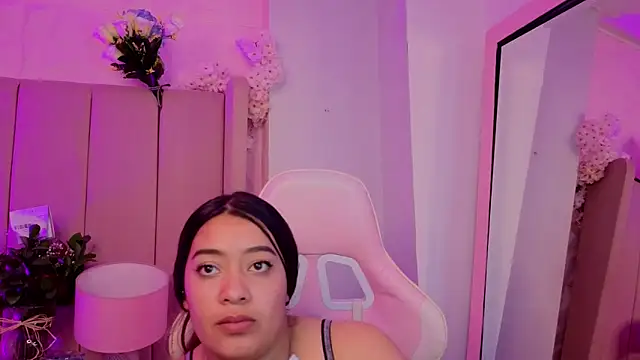 MollyBigBoobs12 现场XXX聊天