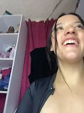 CelesteJones1 élő XXX-chatje