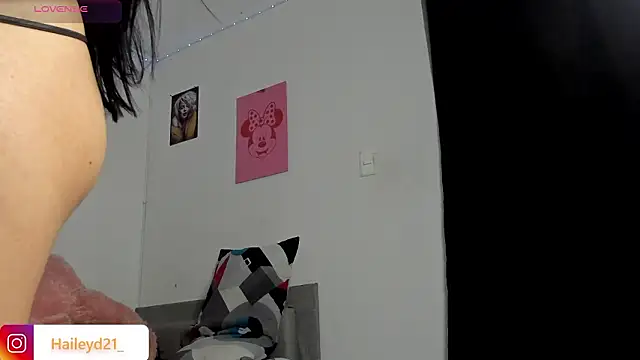 Chatroom XXX en direct de HaileyDuke