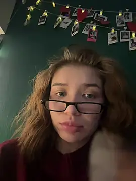 MilliDoll Webcam Show