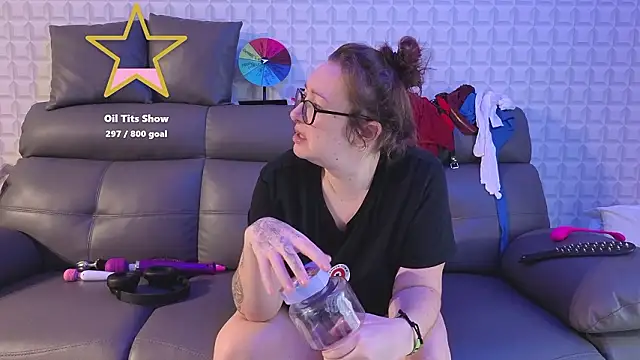 XXX chat uživo modela JadeStarUK