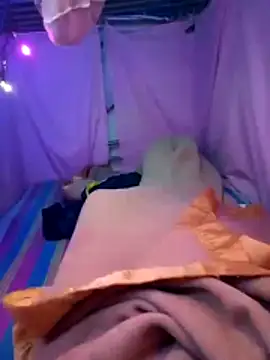 ParlousCarpet live XXX chat