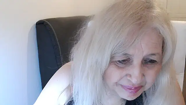 Chat +18 de SusiLifeXXX ao vivo