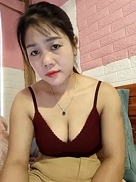 Ngocmai_lazdy Chat XXX in diretta