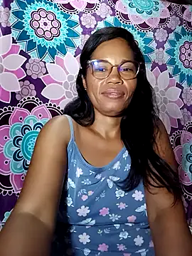 Chat +18 de Yandris_1212 ao vivo