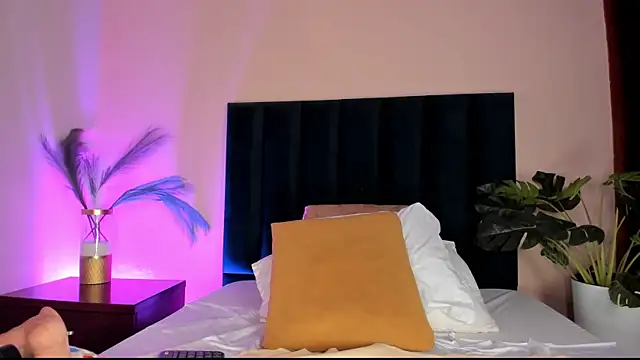 AnnaDenver webcam show