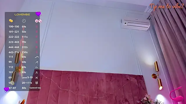 Chatroom XXX en direct de Mayzzie