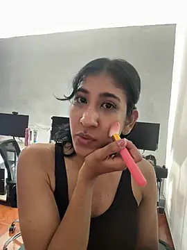 Violet_rousse7: онлайн-секс-чат