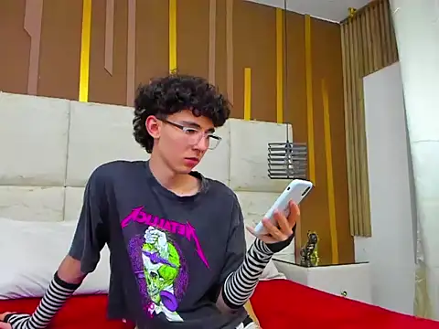 دردشة Syriussz الجنسية المباشرة