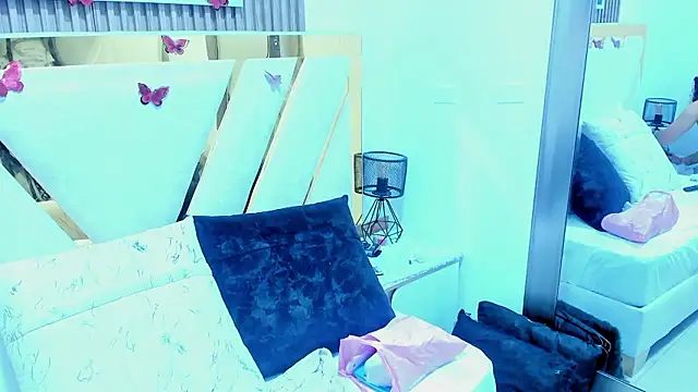 Luna_Naughty1 live XXX chat