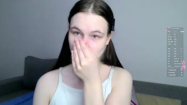 LolaVibe Live XXX Chat