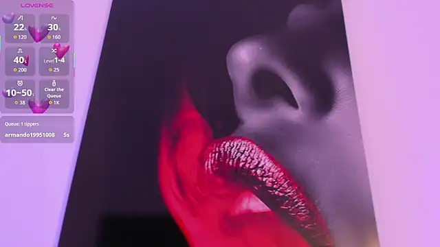 Taylor__Watson live XXX chat