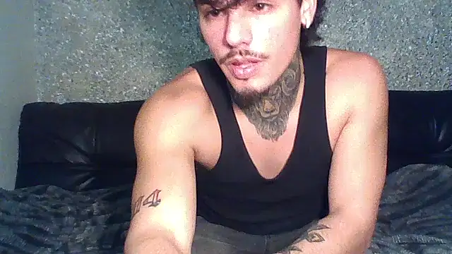 Chat XXX en directo de SNAKEARM