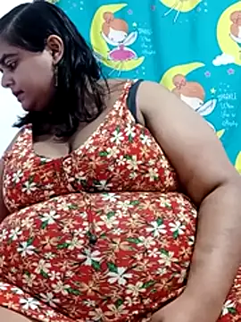 Chat XXX ao vivo de SusanaEshwar