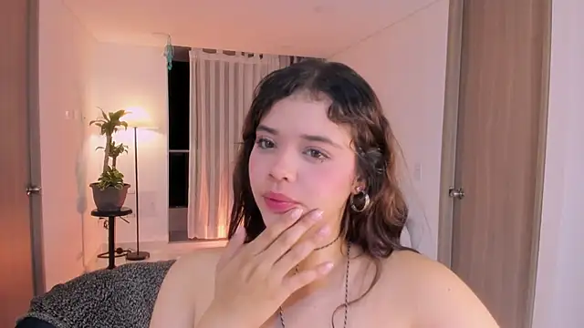 NikaVelvet1 现场XXX聊天