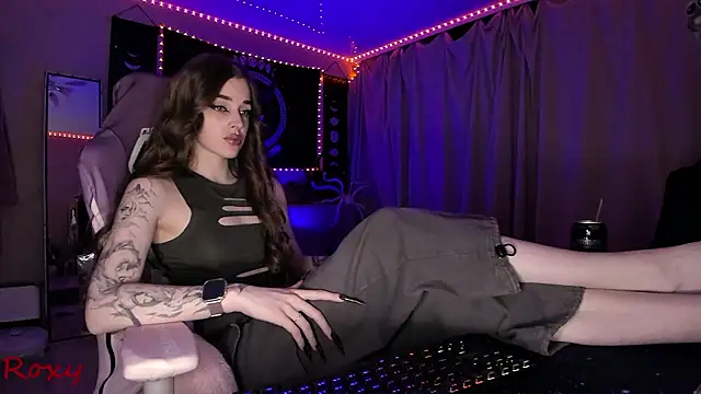 دردشة wet_dream_ الجنسية المباشرة