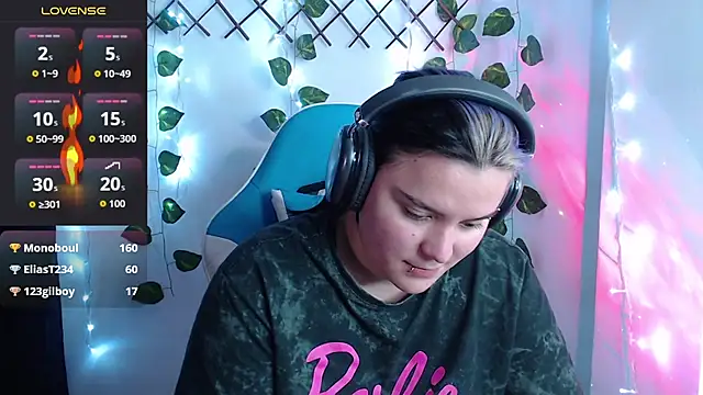 Chat +18 de Nika_1_ ao vivo