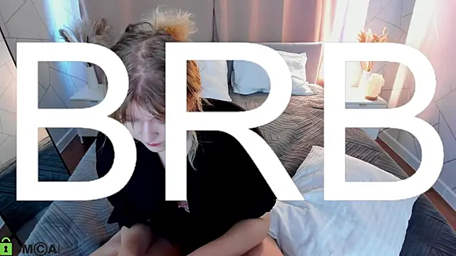 Chat +18 de luna_c0ra ao vivo