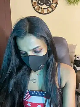 its_ur_flora Adlı Modelin Canlı XXX Sohbeti