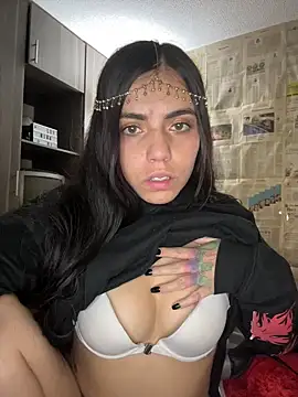 Chatroom XXX en direct de i_am_nina_