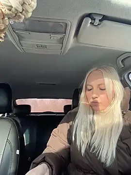 XXX chat uživo modela MerlinDave