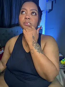 Chat +18 de yanza2002 ao vivo