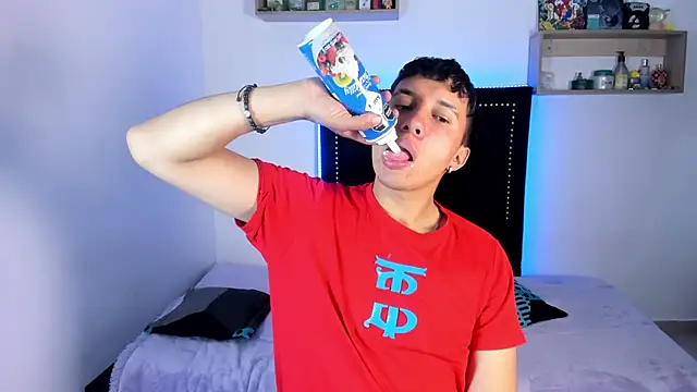 Show modela Jhony_rayder na web-kameri