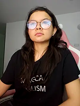 azumiichan Adlı Modelin Canlı XXX Sohbeti