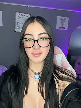 alejandra_jonees Adlı Modelin Web Kamerası Şovu