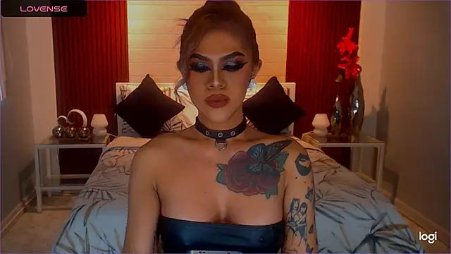 StellaStrong30 Show in webcam