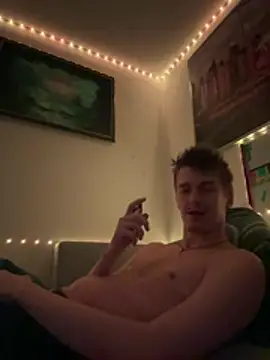 Toyjungee élő XXX-chatje