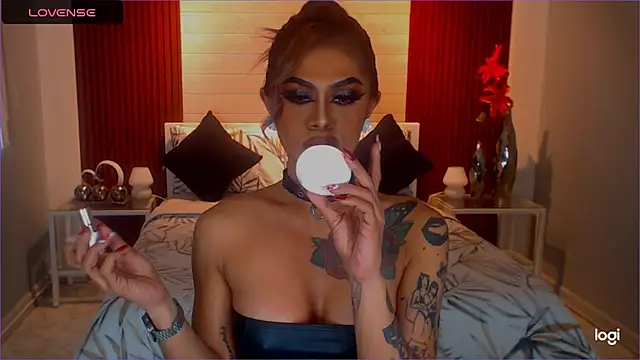 StellaStrong30: απευθείας συνομιλία ΧΧΧ