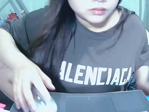 Lily3322 Show Webcam