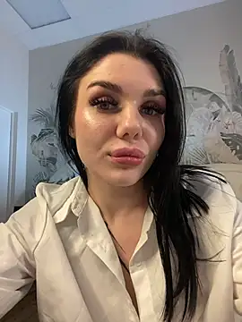 MaeveMoon Adlı Modelin Web Kamerası Şovu