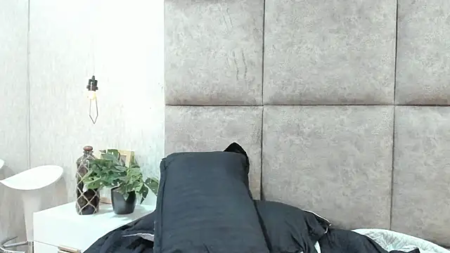 OliviGrace: онлайн-секс-чат