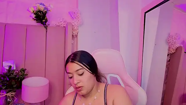 XXX chat uživo modela MollyBigBoobs12