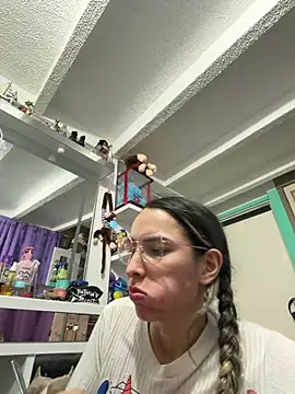 Niky_777 élő XXX-chatje