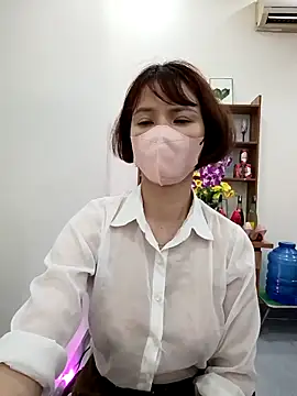 Emma_Linhのウェブカメラショー